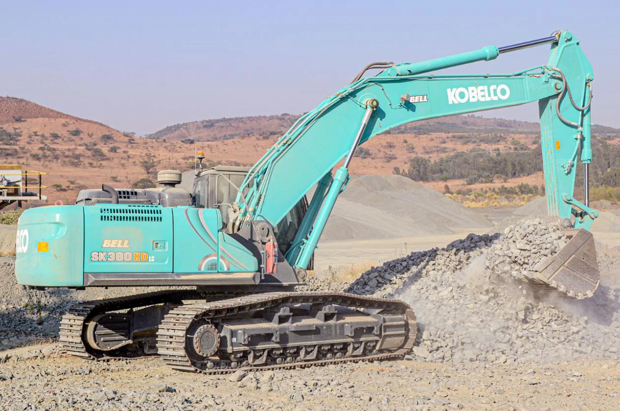 Kobelco Excavator boosts production for AML Aggregates