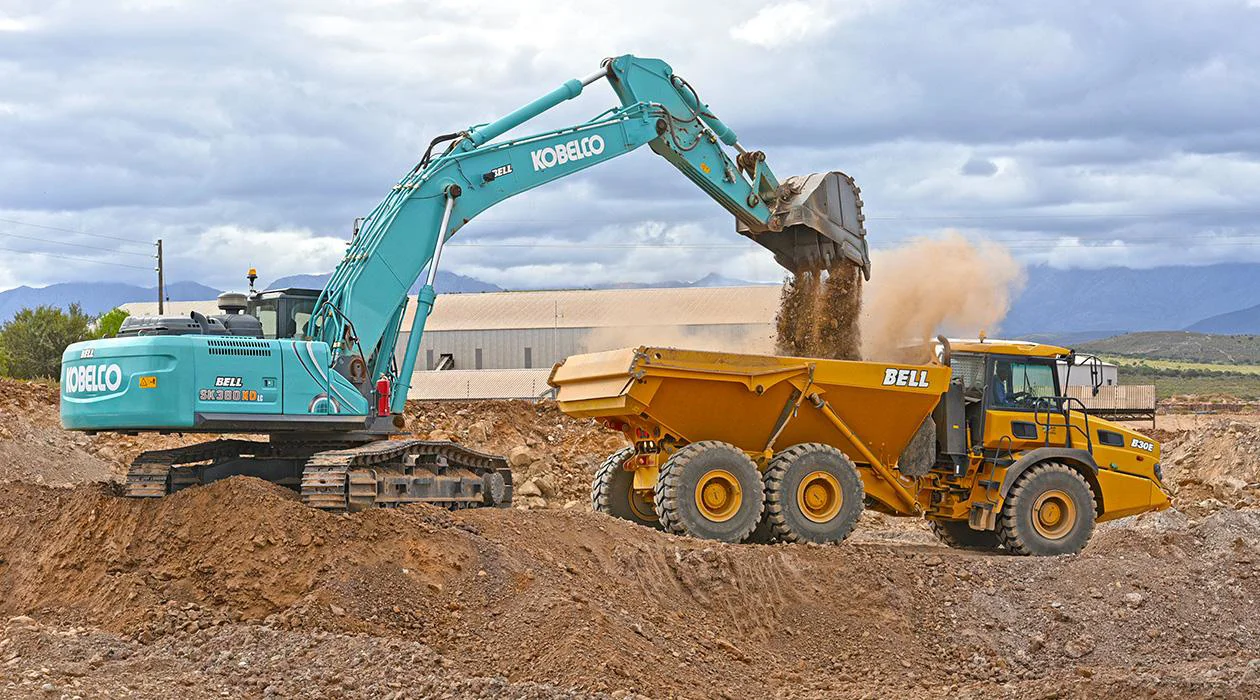 Brickmaker fired up by Kobelco SK380LC-10’s performance